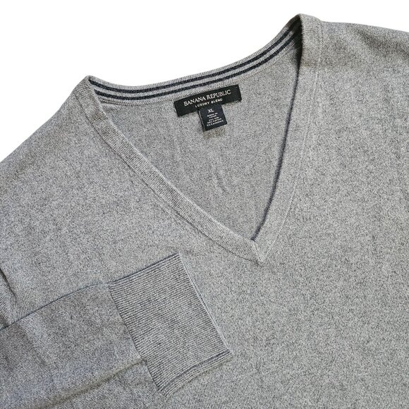 Banana Republic Luxury Blend Silk Cashmere V-Neck Men's Sweater SZ X-Large Gray - Picture 1 of 11